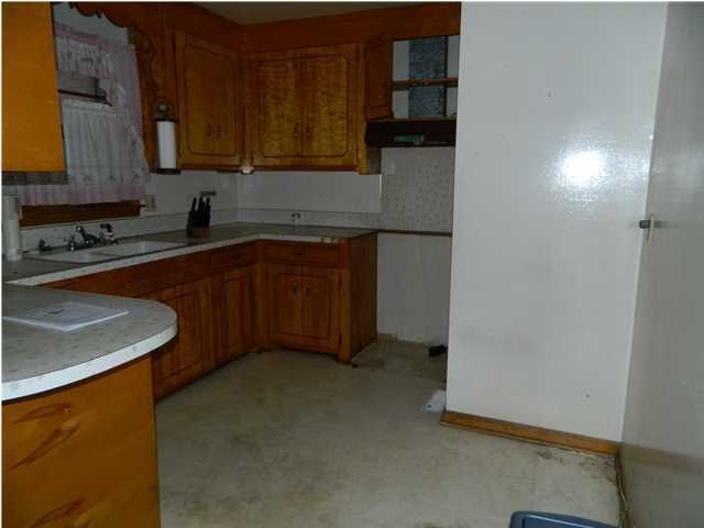 3865 Walnut St, North Charleston, SC 29405
