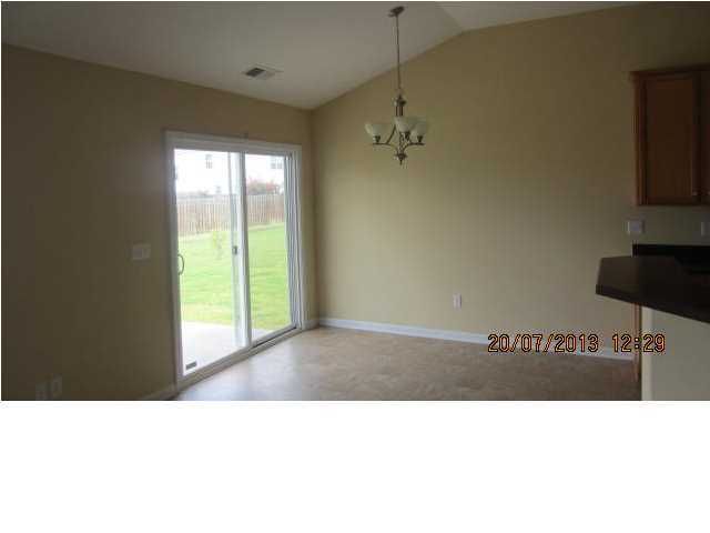 1407 Rock Dove Ln, Hanahan, SC 29410