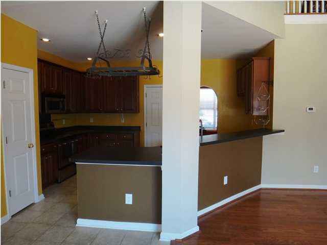 137 Oak Bluff Rd, Summerville, SC 29485