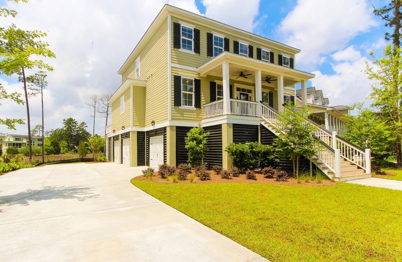 2207 Branch Creek Dr, Mount Pleasant, SC 29466