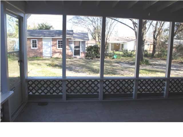 5232 Dorchester Rd, North Charleston, SC 29418