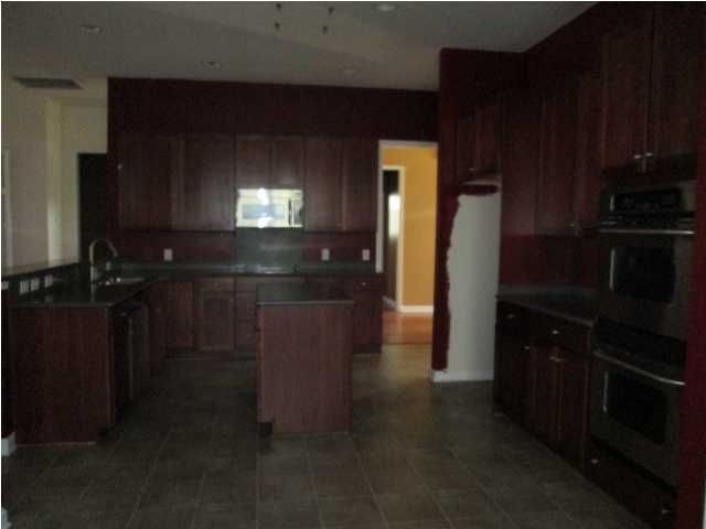 164 Carolinian Dr, Summerville, SC 29485