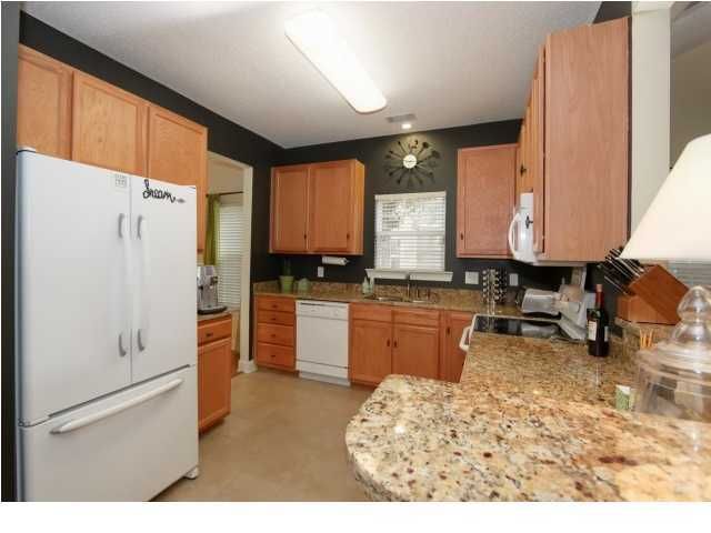 2030 Petersfield Place Dr, Charleston, SC 29412