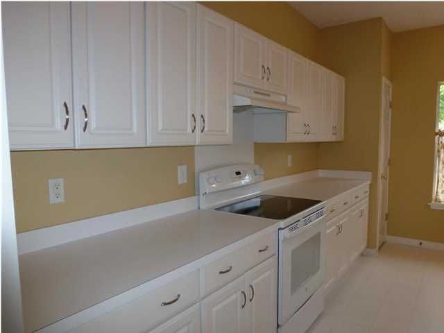 3232 Hunters Rest Dr, Charleston, SC 29414