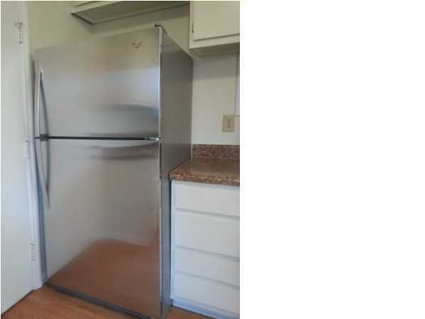 100 Carriage Ln, Summerville, SC 29483