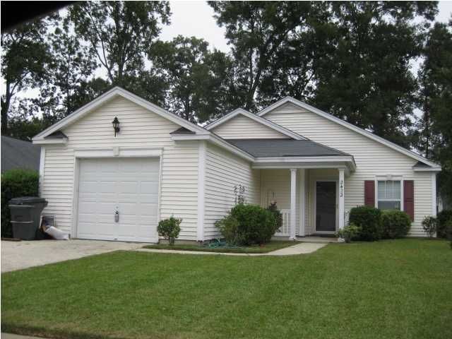 2422 Albacore Ave, North Charleston, SC 29406