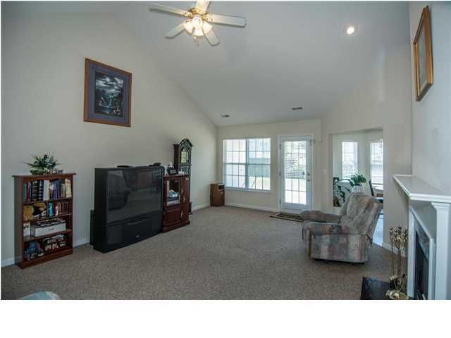 202 Pemberly Blvd, Summerville, SC 29483