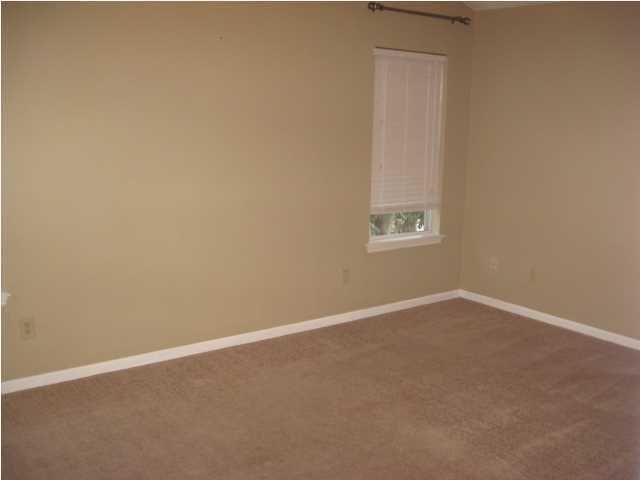 424 Thomaston Ave, Summerville, SC 29485