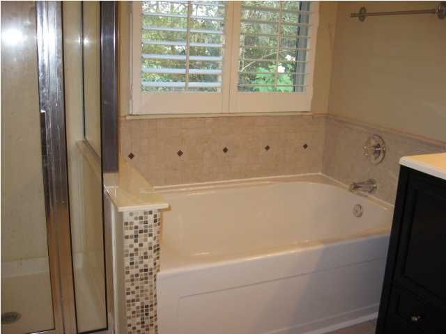424 Thomaston Ave, Summerville, SC 29485