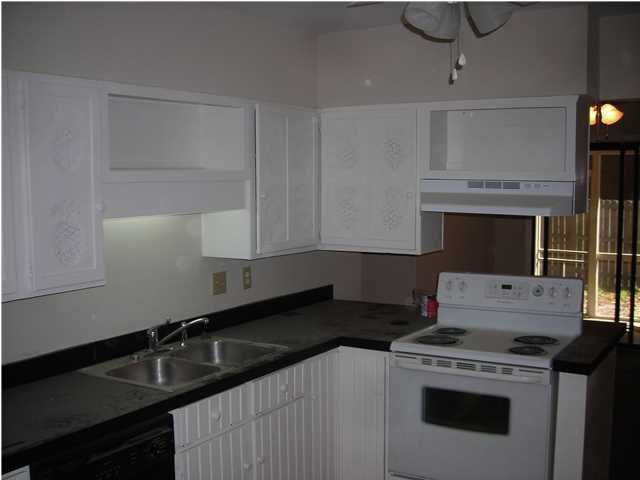 105 Prairie Ln, Summerville, SC 29483