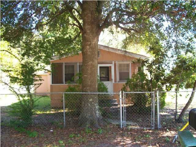 694 York St, Mount Pleasant, SC 29464