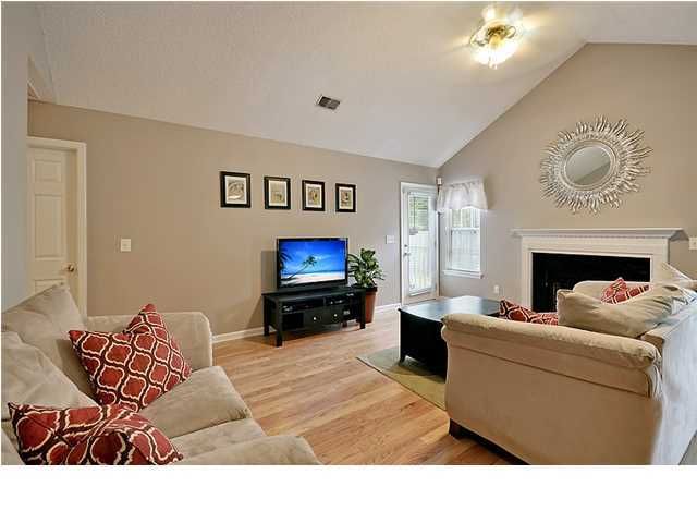 1074 Farmington Dr, James Island, SC 29412