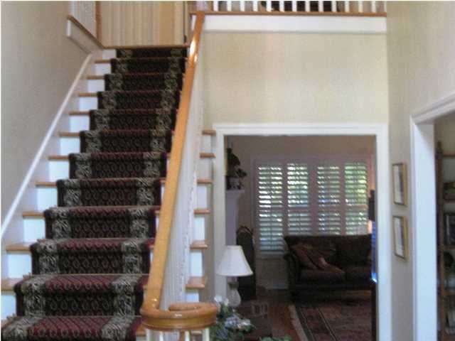 704 Walkers Landing Ln, Charleston, SC 29412
