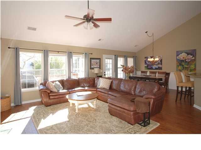 1825 N Smokerise Way, Mount Pleasant, SC 29466