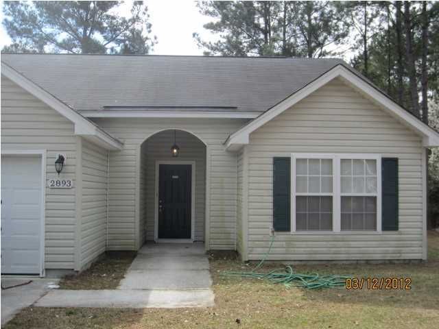 2893 Salamander Creek Dr, North Charleston, SC 29406