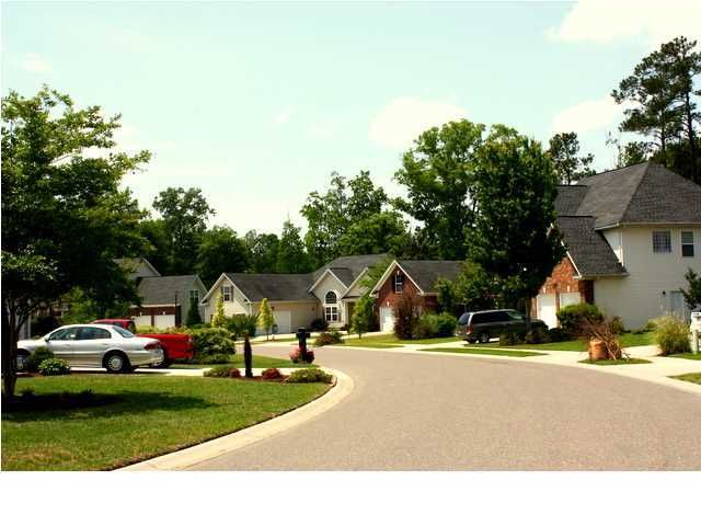174 Willowbend Ln, Summerville, SC 29485