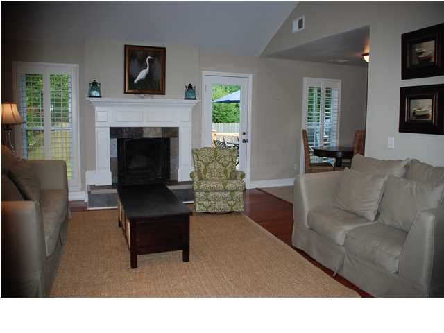 1592 Longview, Mount Pleasant, SC 29464