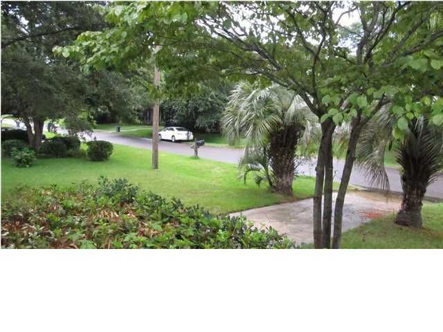 1272 Valley Forge Dr, Charleston, SC 29412