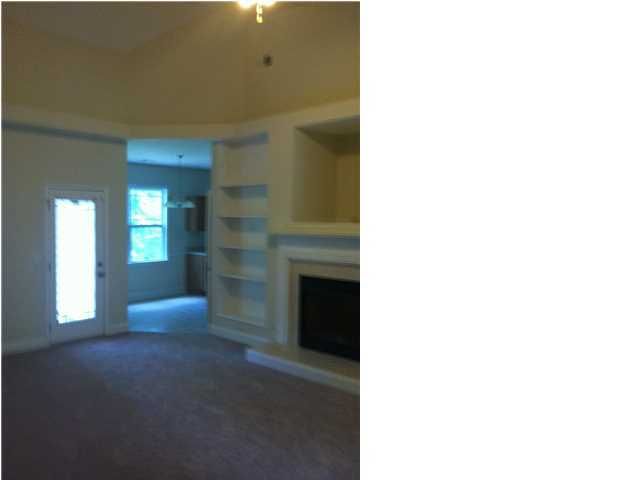 218 E Edgefield Dr, Summerville, SC 29485