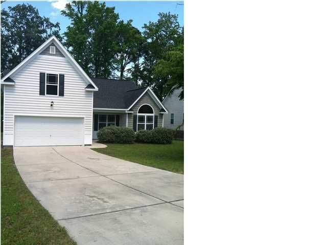 218 E Edgefield Dr, Summerville, SC 29485
