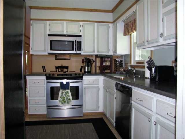 103 Duke Ln, Ladson, SC 29456