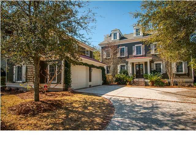 27 Frogmore Rd, Mount Pleasant, SC 29464