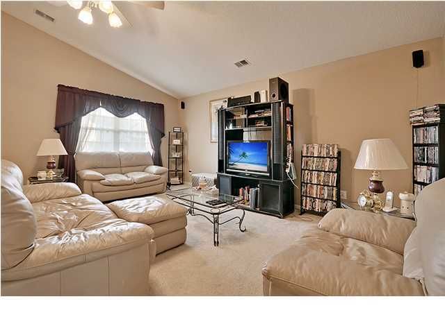 1353 Pinyon Pine Dr, Ladson, SC 29456