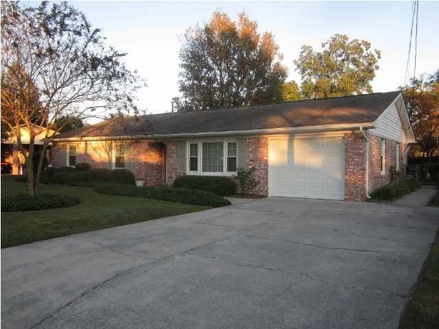 12 Elberton Ave, Goose Creek, SC 29445
