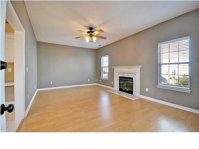 120 N Pembroke Dr, Goose Creek, SC 29445