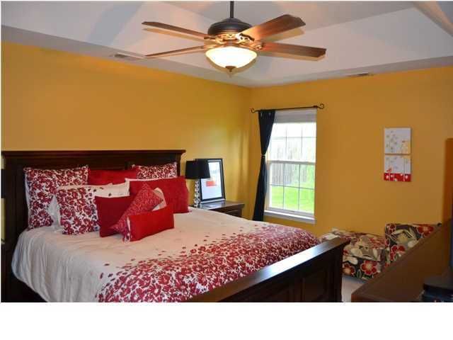 1018 Steelechase Ln, Hanahan, SC 29410