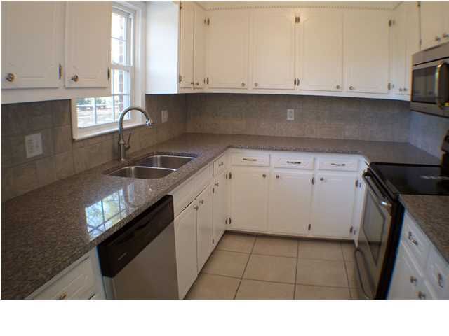 1845 Stonehedge Rd, Charleston, SC 29407