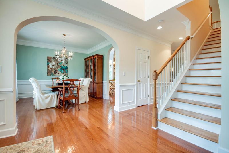 2194 N Marsh Dr, Mount Pleasant, SC 29466