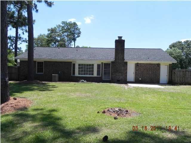 102 Brown Ct, Summerville, SC 29483