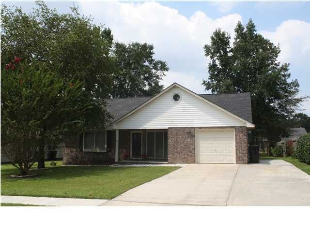 318 Jennie St, Goose Creek, SC 29455
