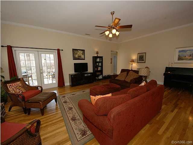 306 Mount Royall Dr, Mount Pleasant, SC 29464