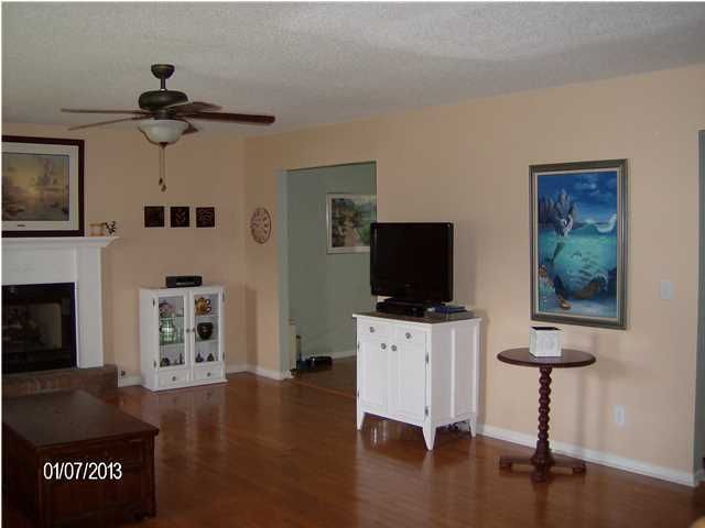 223 Lipman St, Summerville, SC 29483