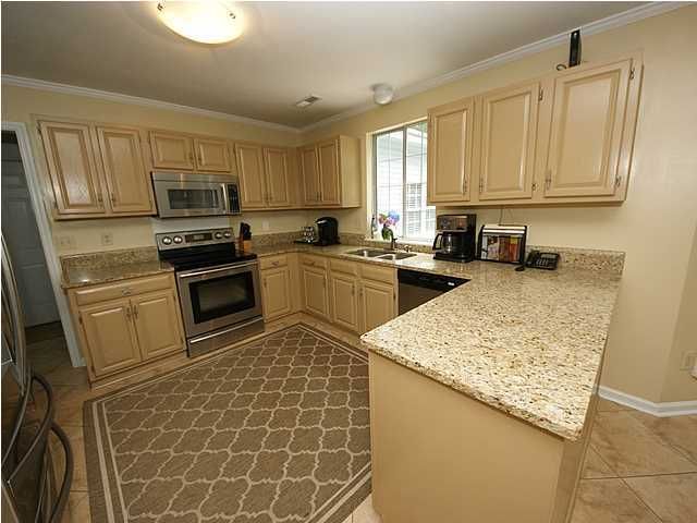 464 Springfield Rd, Mount Pleasant, SC 29464