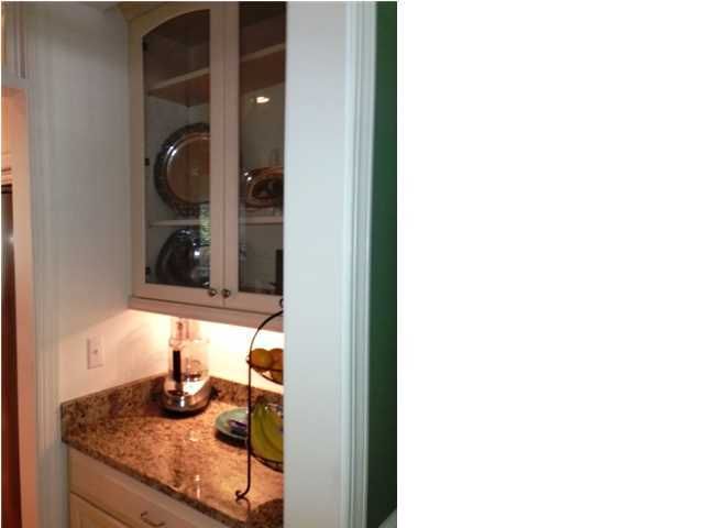 208 River Oak Dr, Mount Pleasant, SC 29464