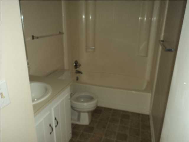211 Basswood Ave, Summerville, SC 29485