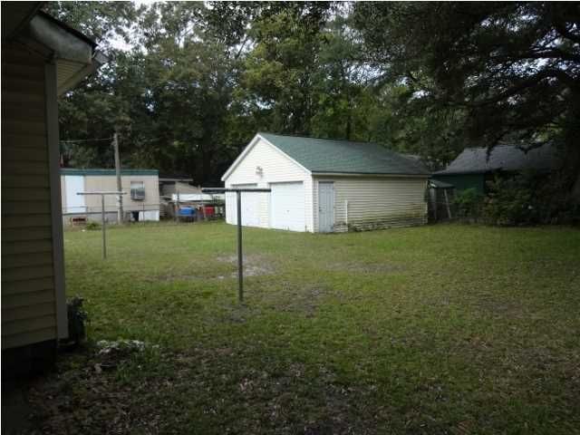 1916 Emden St, North Charleston, SC 29406