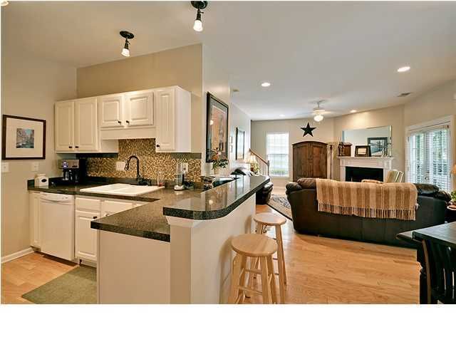 1005 Albatross Ln, Mount Pleasant, SC 29466