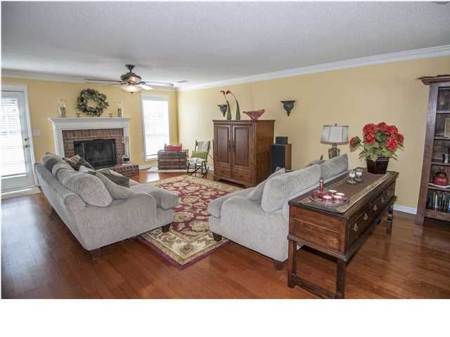 1395 Emerald Forest Pky, Charleston, SC 29414