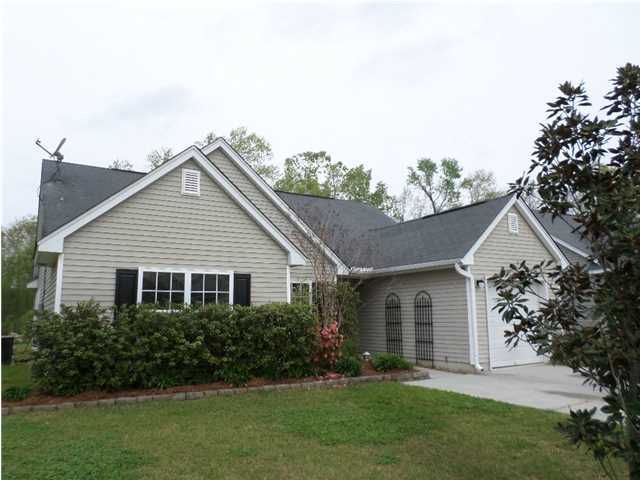 155 Old Tree Rd, Goose Creek, SC 29445