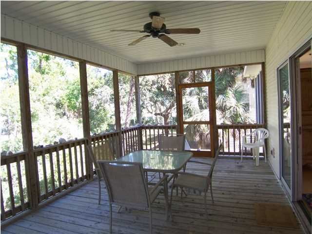11 Gun Bluff Rd, Edisto Beach, SC 29438