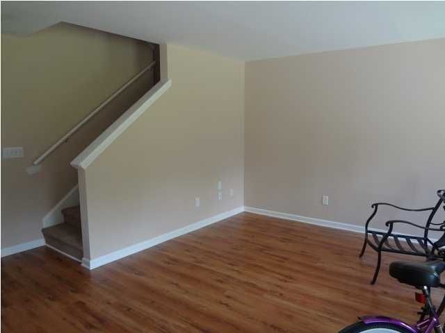 107 Hunters Wood Dr, Summerville, SC 29485