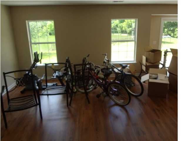 107 Hunters Wood Dr, Summerville, SC 29485