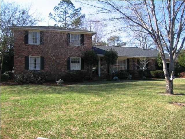 1812 Saint Julian Dr, Charleston, SC 29407