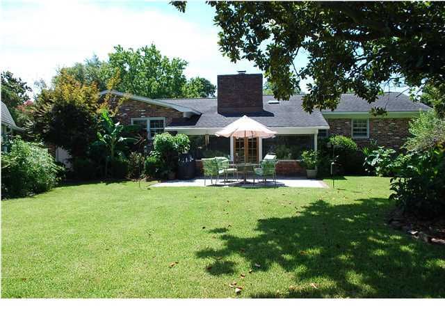 1369 Pooshee Dr, Charleston, SC 29407