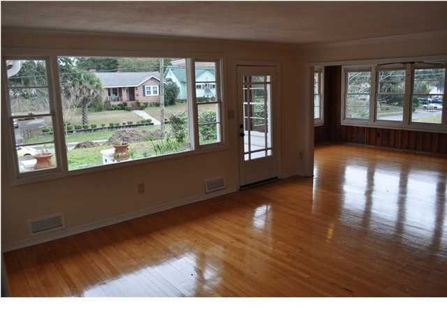 4661 Oakwood Ave, North Charleston, SC 29405