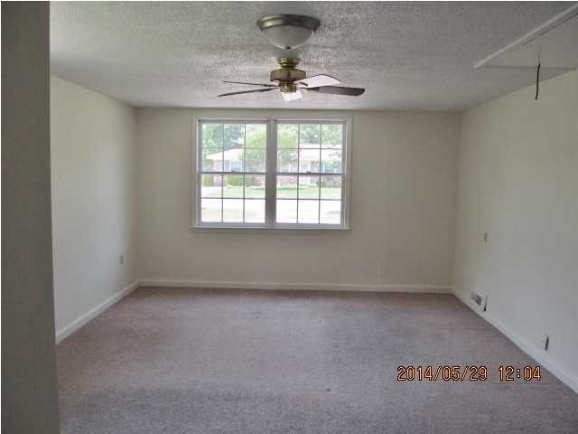 112 Wisteria Rd, Goose Creek, SC 29445